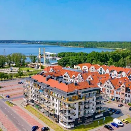 Artystyczna Przestrzen - Marina Apartment Gizycko Exterior photo