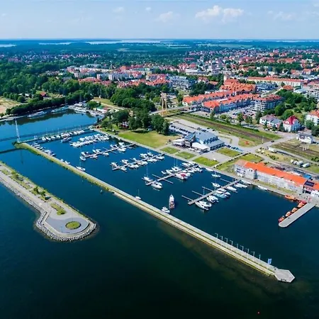Artystyczna Przestrzen - Marina Apartment Gizycko Exterior photo