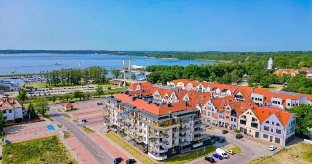 Artystyczna Przestrzen - Marina Gizycko
